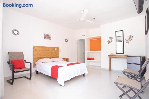HABITACION SENCILLA 1 CAMA MATRIMONIAL HOTEL CASA ARIANA BACALAR QUINTANA ROO